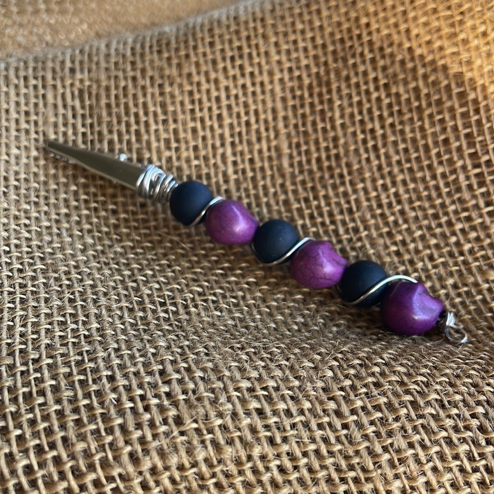Purple and Black Skull Roach Clip/ATM Card Clip/Jewelry Assist/Long Nail Assist - Picture 3 of 3